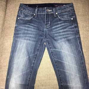 EUC Vigoss Jeans Size 1.